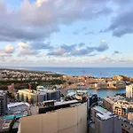 Elegant One-bedroom With Sea Views Saint Julian's