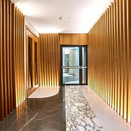 Elegant One Bedroom With A Stunning Seaview Daire Saint Julian's