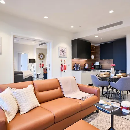 Apartment Elegant One Bedroom With A Stunning Seaview *