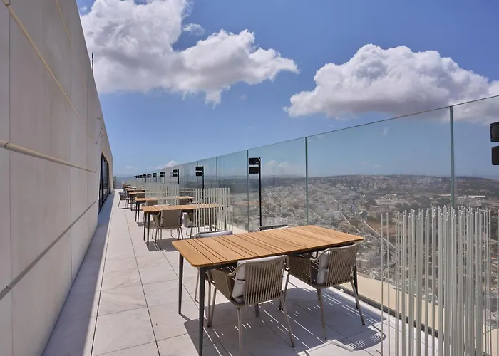 Elegant One Bedroom With A Stunning Seaview アパート Saint Julian's